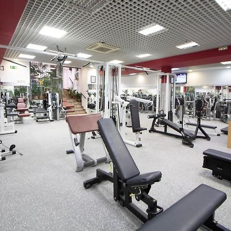 Appartamento Bookinmadrid Com - Cascorro Sq 18 Pax Esterno foto