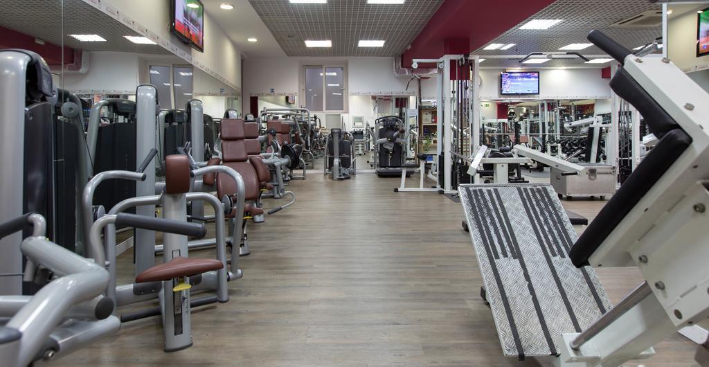 Appartamento Bookinmadrid Com - Cascorro Sq 18 Pax Esterno foto