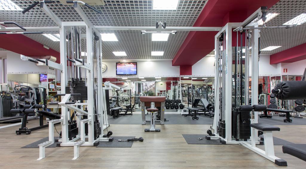 Appartamento Bookinmadrid Com - Cascorro Sq 18 Pax Esterno foto