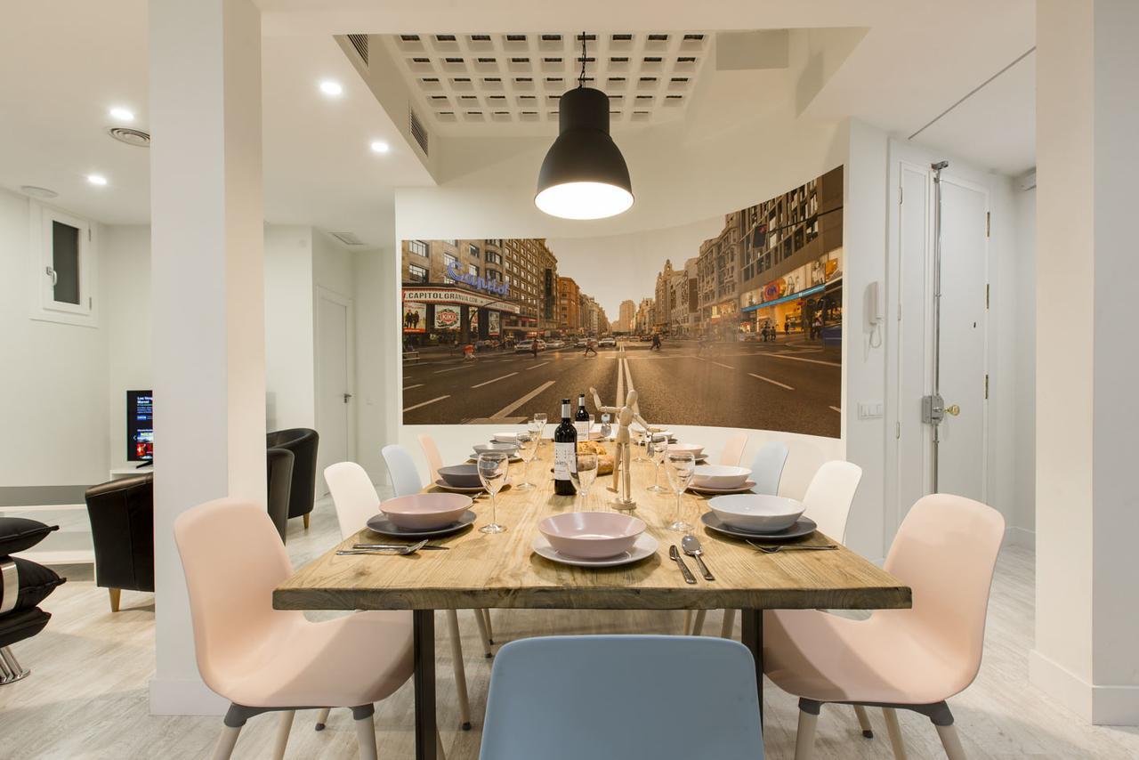 Appartamento Bookinmadrid Com - Cascorro Sq 18 Pax Esterno foto
